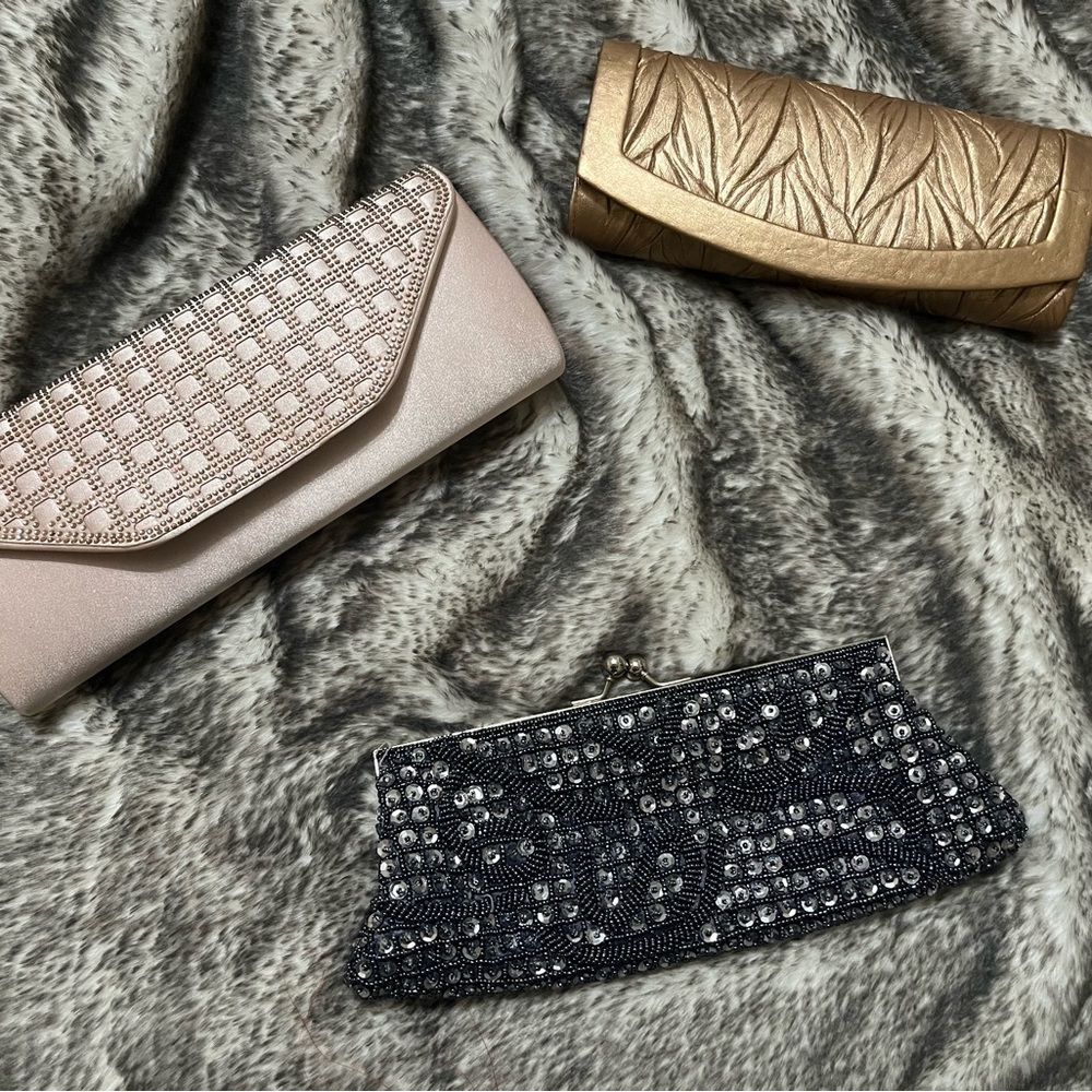 Party Purses 👛 All 3 Included! - Picture 2 of 5
